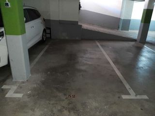 Garaje en venta en Piscinas en Villarreal