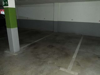 Garaje en venta en Piscinas en Villarreal