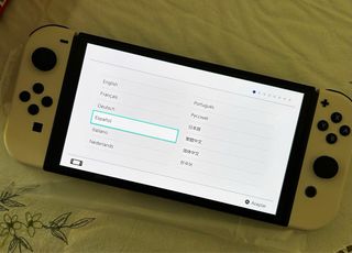 Pacchetto Nintendo Switch OLED Bianca