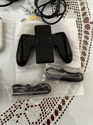 Pacchetto Nintendo Switch OLED Bianca