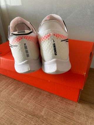 Scarpe Nike ZoomX Streakfly 41 bianco/rosa