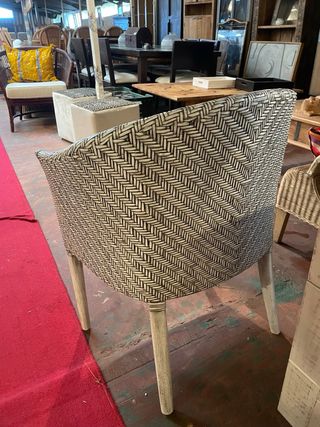 Sillón ratán natural blanco y gris