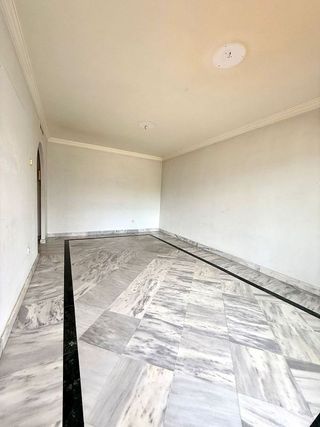 Piso en alquiler en Nueva Andalucía centro en Marbella