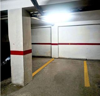 Garaje en venta en Instituts - Universitat en Lleida