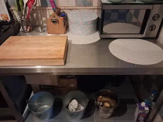 Tavolo da cucina in acciaio