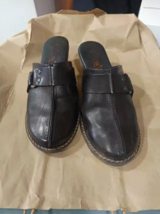 Sandalias de piel para mujer