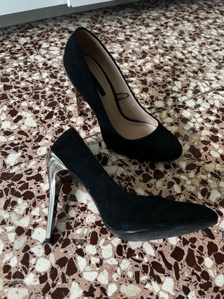 Zapatos de tacón stiletto negros