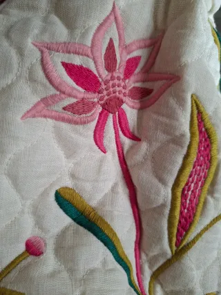 Bolsa de viaje Zara bordada nueva con etiqueta