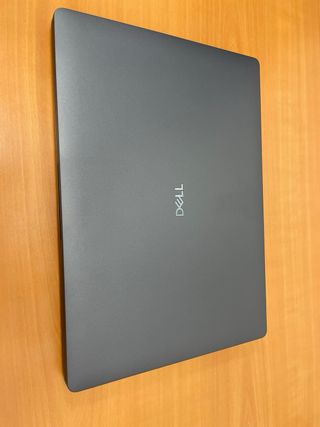 Portátil Dell Pro Max 16 Nuevo Gris