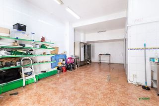 Local comercial en venta en Ciudad Jardín - Tagarete - El Zapillo en Almería