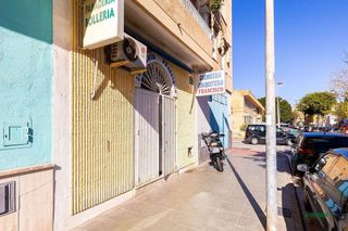 Local comercial en venta en Ciudad Jardín - Tagarete - El Zapillo en Almería