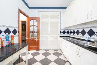 Chalet en venta en Lucena