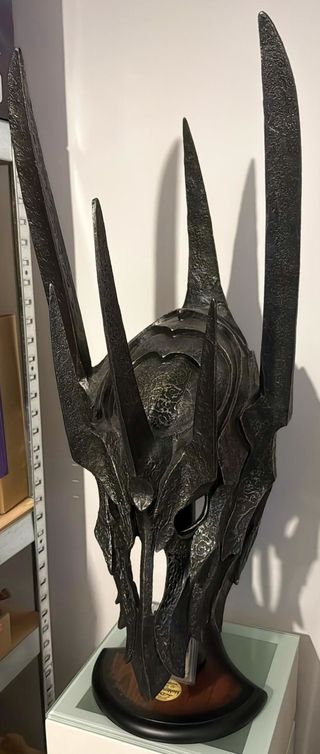 Casco Sauron Réplica Oficial 1:1 United Cutlery