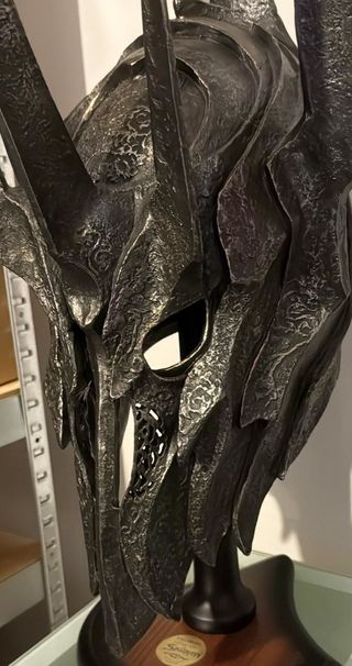 Casco Sauron Réplica Oficial 1:1 United Cutlery