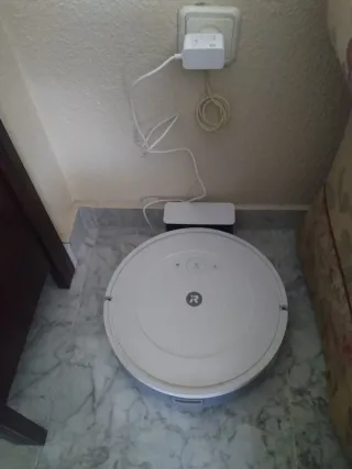 Roomba Essential Robot Aspirador