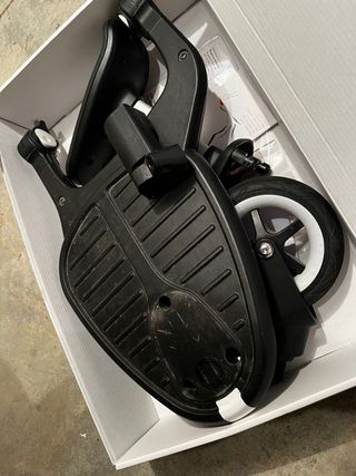 Patinete con adaptador Bugaboo para carrito