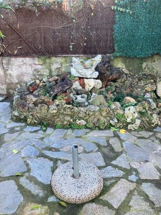 Rocalla decorativa para jardín