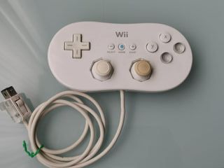 Nintendo Wii + Mando + Mando Clásico