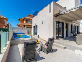 Chalet en venta en Nueva Torrevieja - Aguas Nuevas en Torrevieja