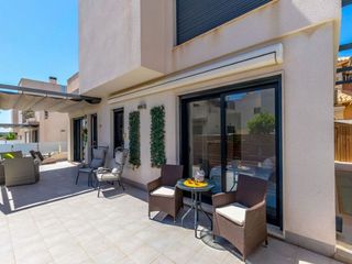 Chalet en venta en Nueva Torrevieja - Aguas Nuevas en Torrevieja