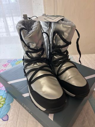 Botas de Nieve Kadva Plateadas y Negras