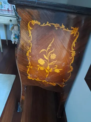 Cómoda francesa de madera  no envio