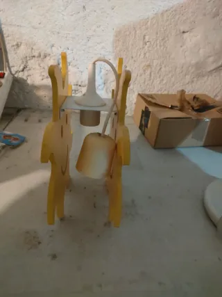 Lámpara Sol Madera Amarilla