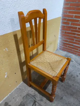 Sillas de madera estilo provenzal