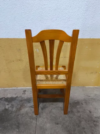 Sillas de madera estilo provenzal