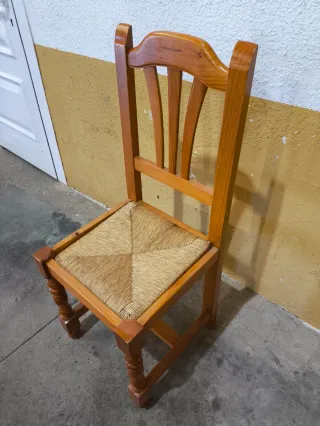 Sillas de madera estilo provenzal