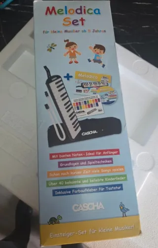 Melódica CASCHA azul con funda