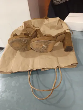 Sandalias de ante con tacón