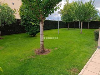 Local comercial en venta en Lardero