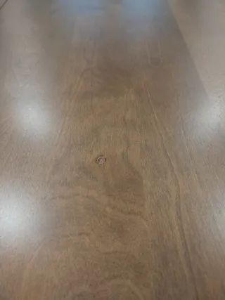 Mesa de comedor de madera maciza