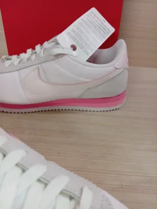 Nike Cortez n.43 originali bianche e rosa Nuove