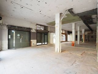 Local comercial en venta en Instituts - Ponent - Sota el Camí Ral en Granollers