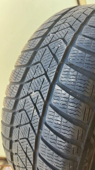 Juego de 4 llantas BMW 16” negras con neumáticos