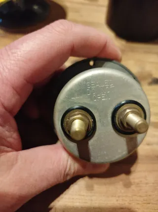 Frequenzimetro analogico a vibrazione