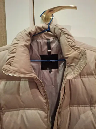 Abrigo de plumas beige mujer