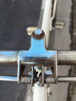 Bicicleta de varillas ,rueda de 650,tamaño cadete.