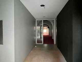 Local comercial en venta en Azpilagaña en Pamplona