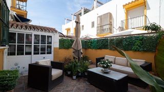 Casa adosada en venta en Río Real en Marbella