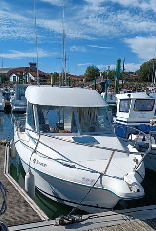 Barco Jeanneau Merry Fisher 610 + Honda 75