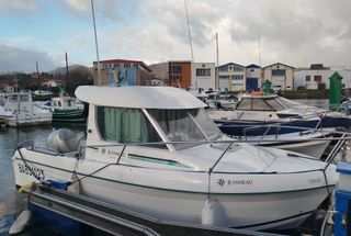 Barco Jeanneau Merry Fisher 610 + Honda 75