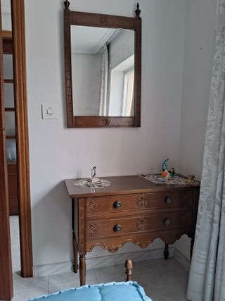 Dormitorio completo madera y tela