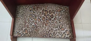 Antiguo confesionario de madera restaurado