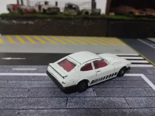 Corgi Juniors Ford Capri 3.0S Blanco 1/64