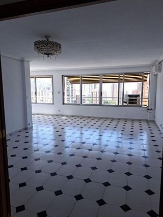 Piso en venta en Rincón de Loix en Benidorm