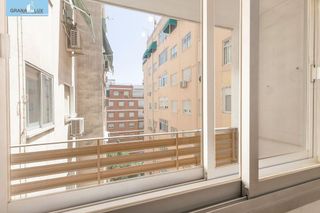 Piso en venta en Camino de Ronda - Rosaleda en Granada