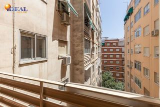 Piso en venta en Camino de Ronda - Rosaleda en Granada